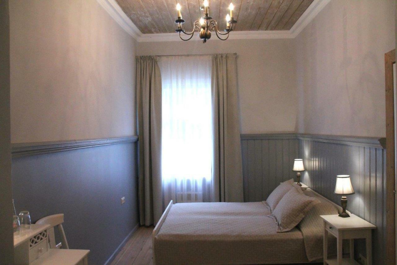 Meke Hotel Mustkalni Екстериор снимка