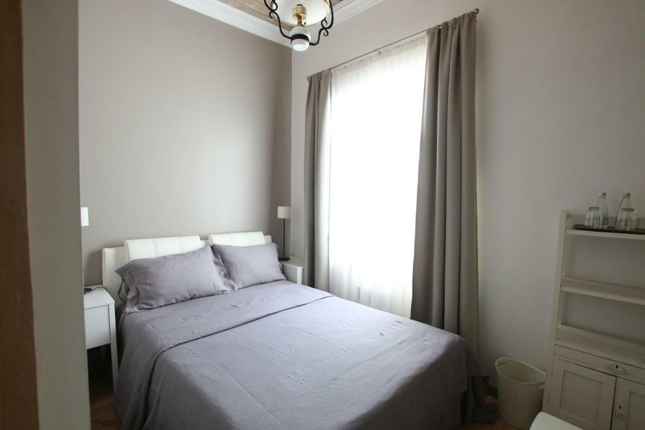 Meke Hotel Mustkalni Екстериор снимка